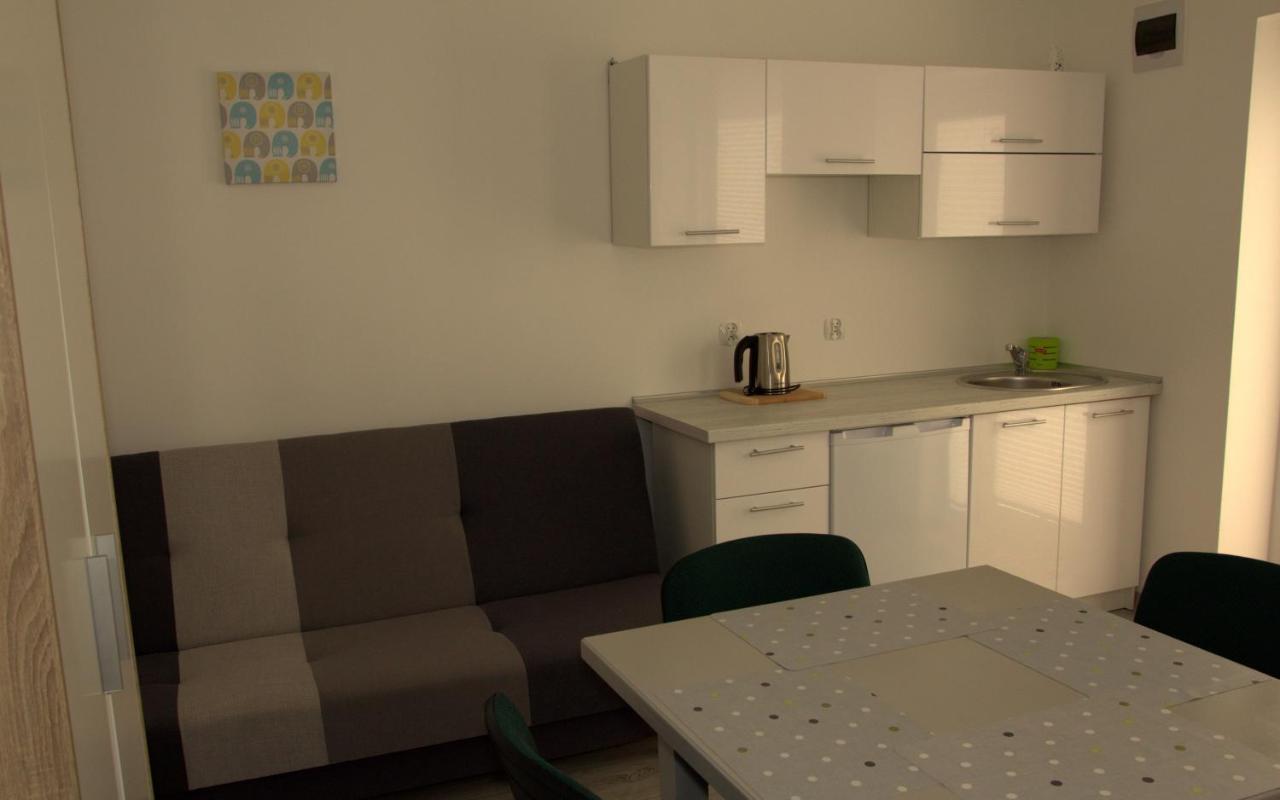 Dom Przy Plazy Apartman Dźwirzyno Kültér fotó